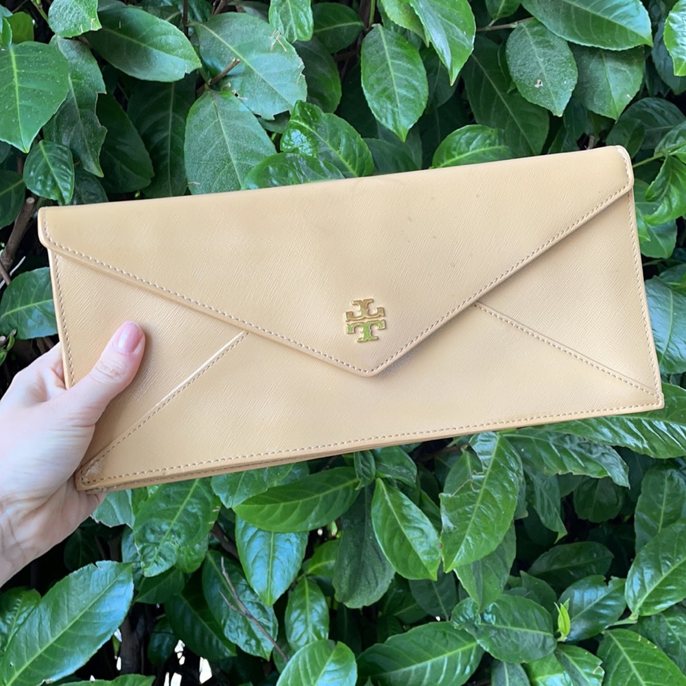 Tory Burch Envelope Clutch Purse Tan